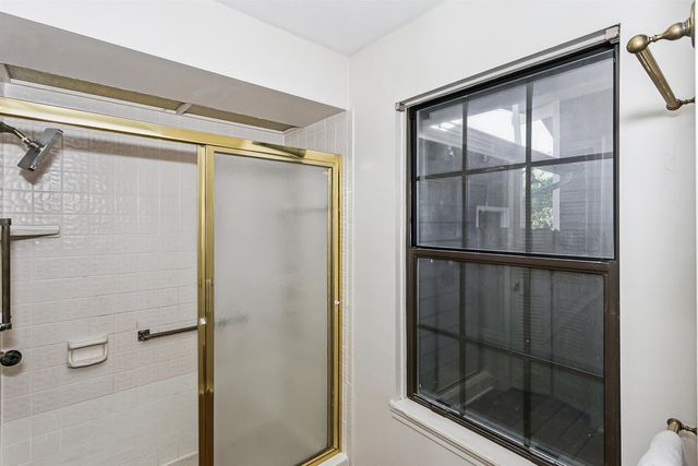 7520 E 21st St N, Wichita, KS 67226