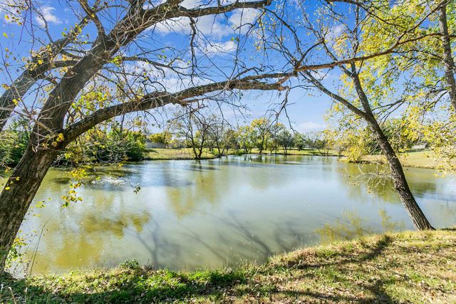 7520 E 21st St N, Wichita, KS 67226