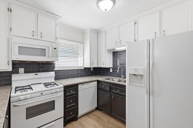 3820 Titan Trail, Denton, TX 76209