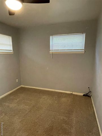 25292 Orchard Grove Street, Southfield, MI 48033