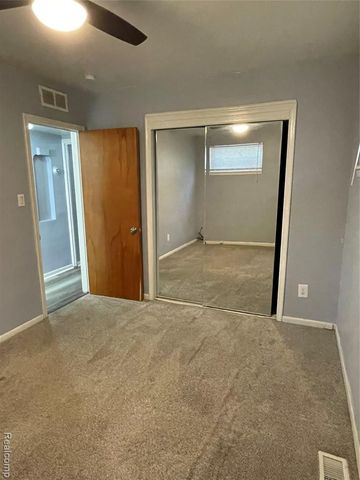 25292 Orchard Grove Street, Southfield, MI 48033