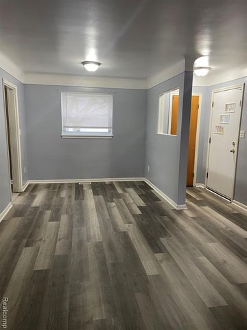 25292 Orchard Grove Street, Southfield, MI 48033