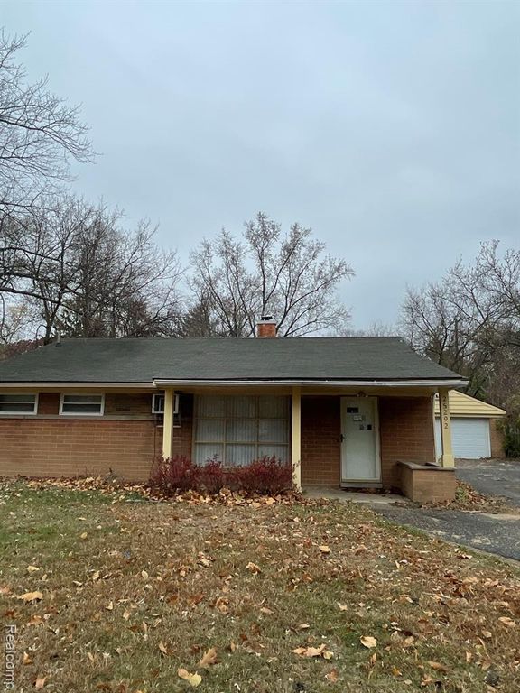 25292 Orchard Grove Street, Southfield, MI 48033