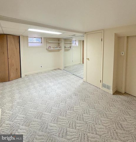 12 LIBERTY CT, Berlin, NJ 08009