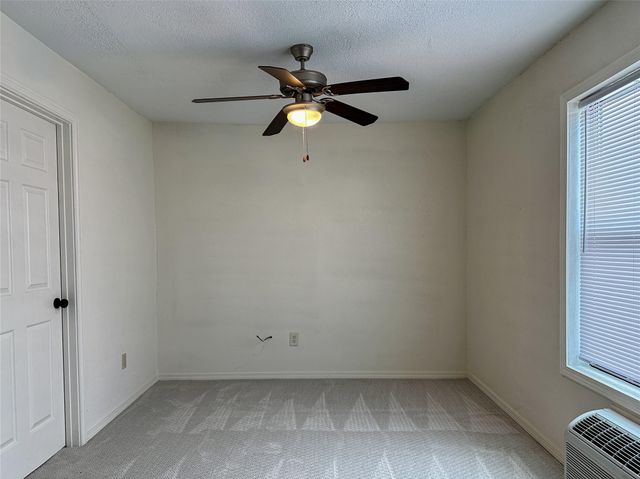 4705 Lyons Avenue 11, Houston, TX 77020