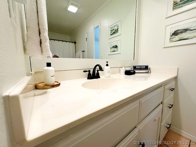 4332 W Roadrunner Drive, Hulbert, OK 74441