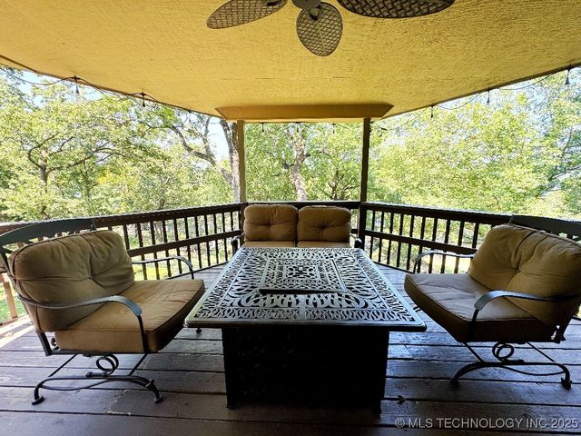 4332 W Roadrunner Drive, Hulbert, OK 74441