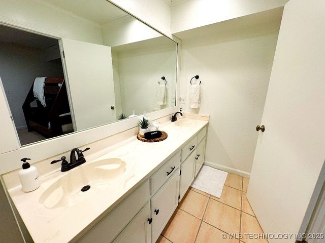 4332 W Roadrunner Drive, Hulbert, OK 74441