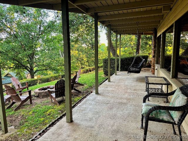 4332 W Roadrunner Drive, Hulbert, OK 74441