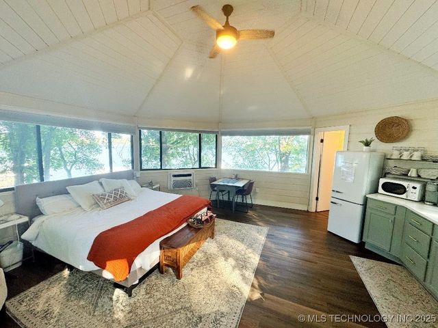 4332 W Roadrunner Drive, Hulbert, OK 74441