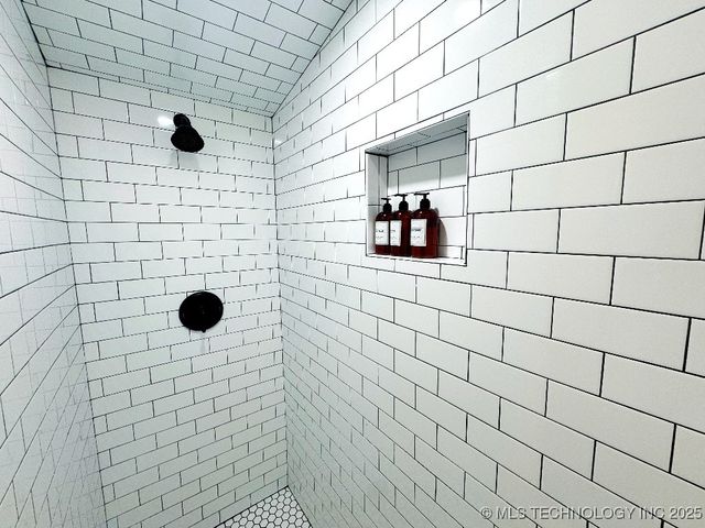 4332 W Roadrunner Drive, Hulbert, OK 74441