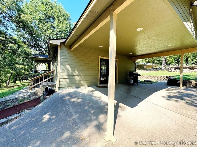 4332 W Roadrunner Drive, Hulbert, OK 74441