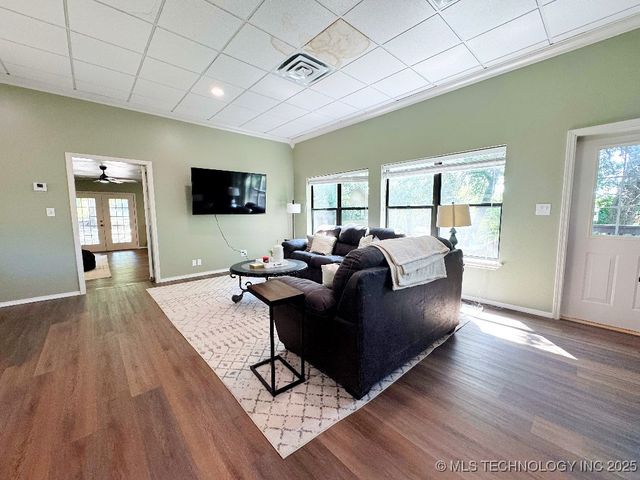 4332 W Roadrunner Drive, Hulbert, OK 74441