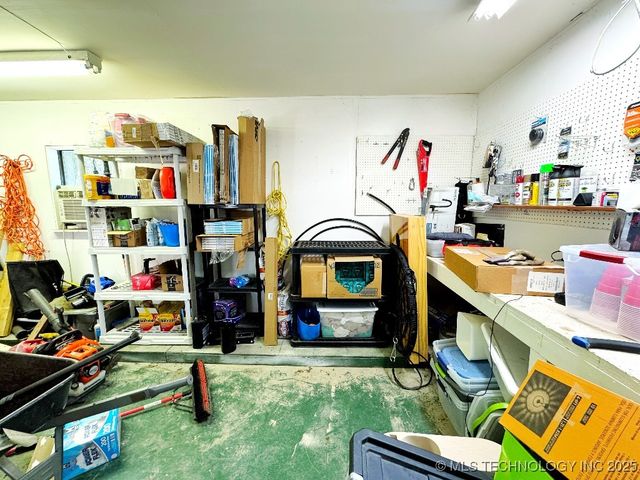 4332 W Roadrunner Drive, Hulbert, OK 74441