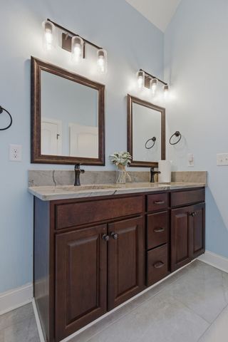 720 Hardys Ct, Whites Creek, TN 37189