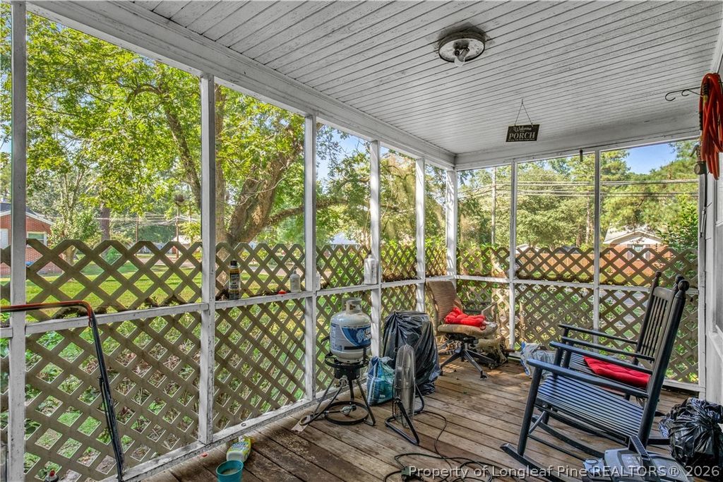 104 E Cottingham Street, Maxton, NC 28364 — photo 5