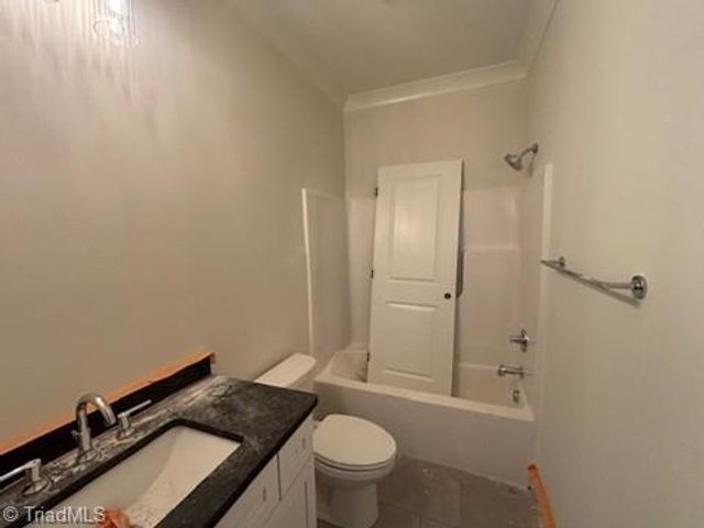 922 Eucalyptus Court, Winston-salem, NC 27106