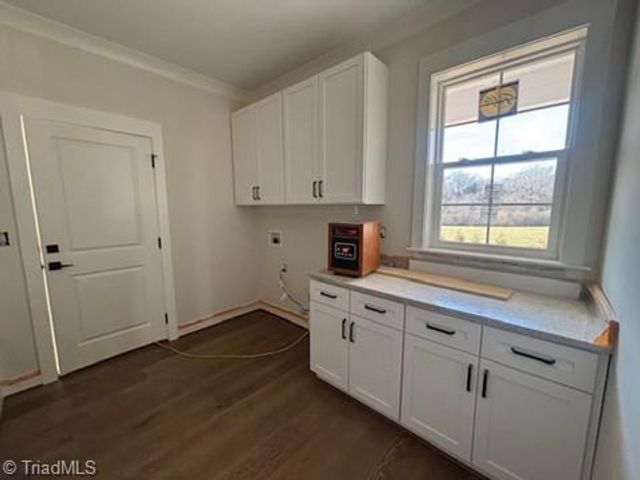 922 Eucalyptus Court, Winston-salem, NC 27106