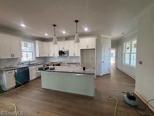 922 Eucalyptus Court, Winston-salem, NC 27106