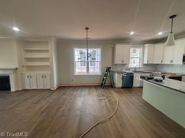 922 Eucalyptus Court, Winston-salem, NC 27106