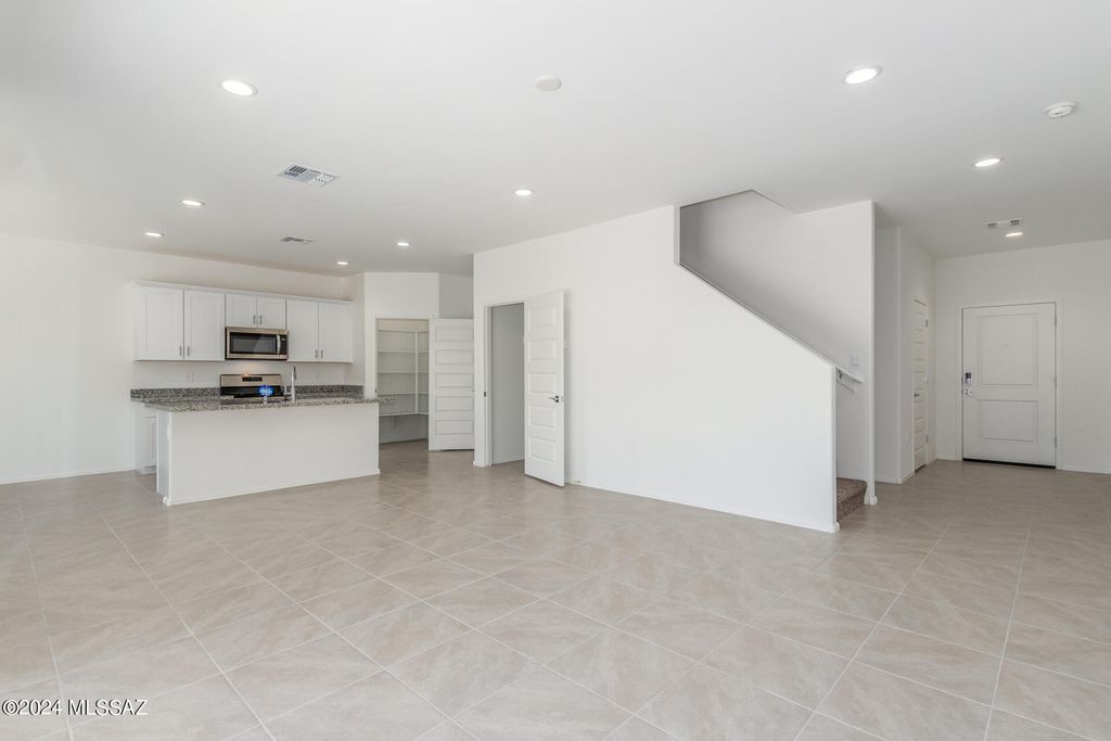 7639 S Best Mate Place, Tucson, AZ 85756