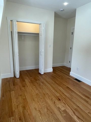 40 Vernon 40, Somerville, MA 02145