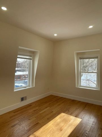 40 Vernon 40, Somerville, MA 02145