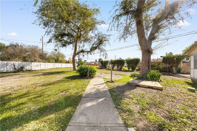 734 E Alwood, West Covina, CA 91790