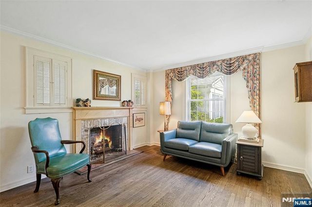 12 Bancroft Place, Fair Lawn, NJ 07410