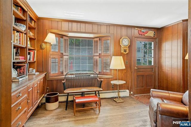 12 Bancroft Place, Fair Lawn, NJ 07410