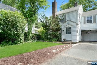 12 Bancroft Place, Fair Lawn, NJ 07410