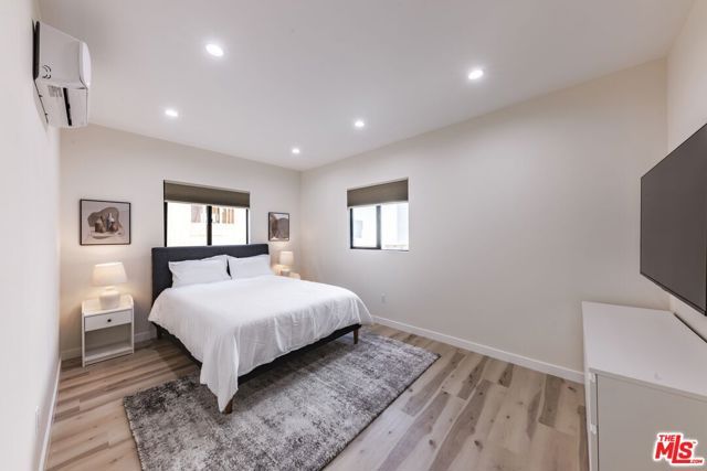 9024 Phyllis Avenue B, West Hollywood, CA 90069