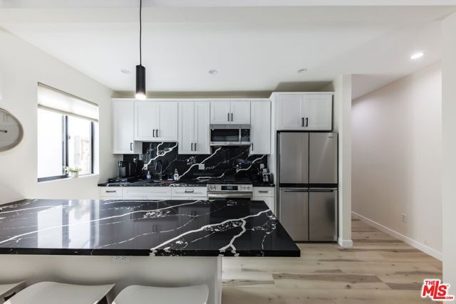 9024 Phyllis Avenue B, West Hollywood, CA 90069