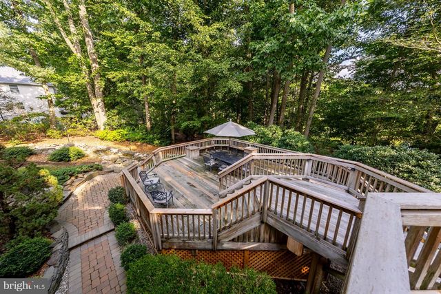 10 LANGE CT, Mullica Hill, NJ 08062