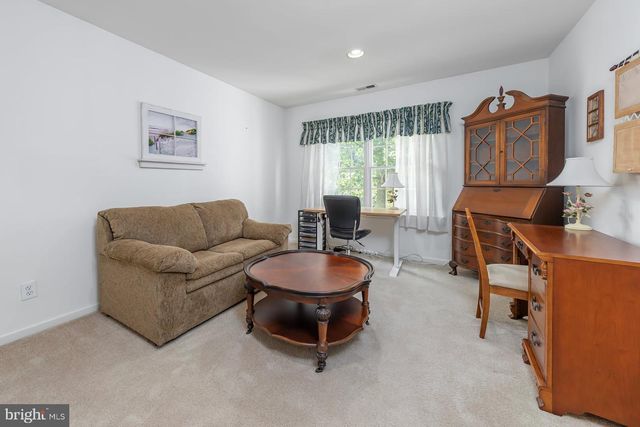 10 LANGE CT, Mullica Hill, NJ 08062