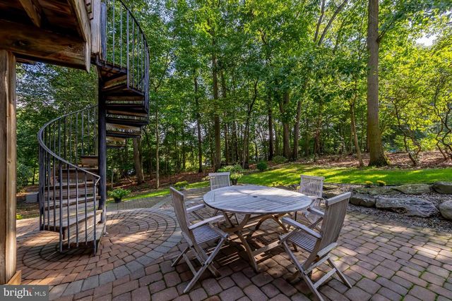 10 LANGE CT, Mullica Hill, NJ 08062
