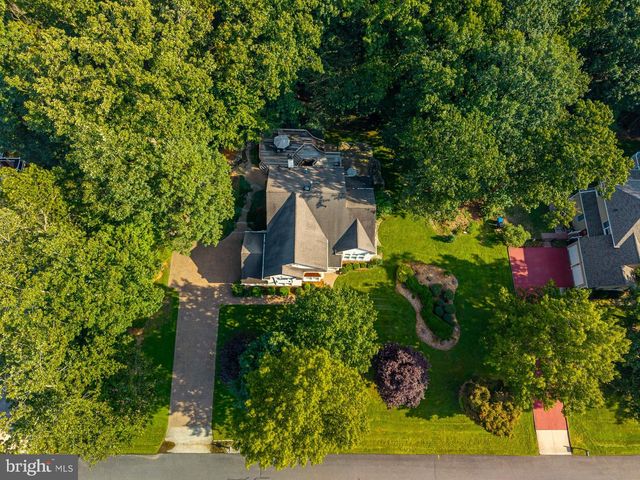 10 LANGE CT, Mullica Hill, NJ 08062