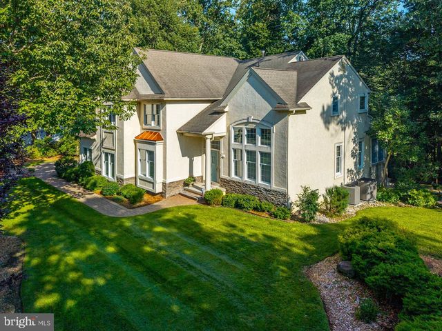 10 LANGE CT, Mullica Hill, NJ 08062