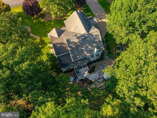 10 LANGE CT, Mullica Hill, NJ 08062