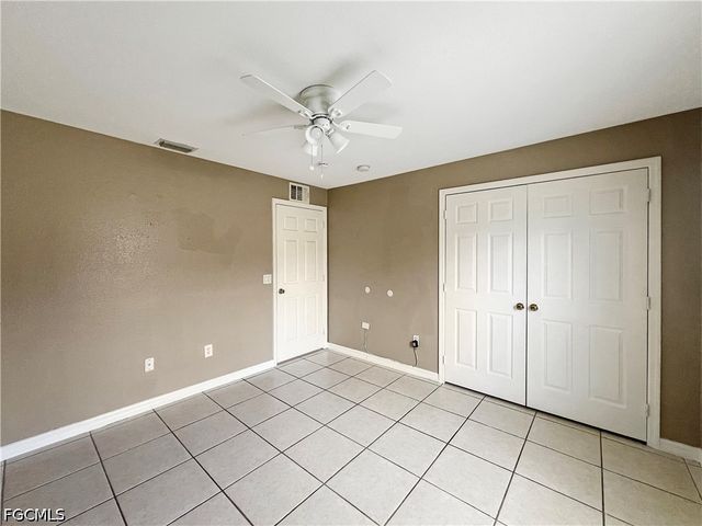 5231 27th ST SW, Lehigh Acres, FL 33973