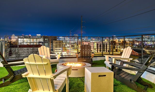 2704 Clifton Ave Apt 402, Nashville, TN 37209