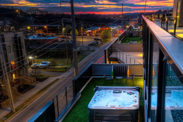 2704 Clifton Ave Apt 402, Nashville, TN 37209