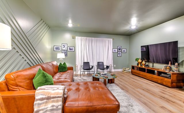 2704 Clifton Ave Apt 402, Nashville, TN 37209