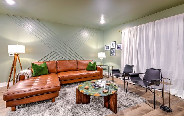 2704 Clifton Ave Apt 402, Nashville, TN 37209