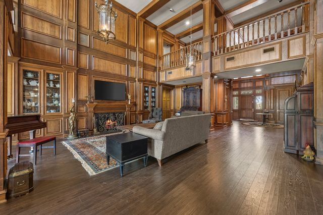 105 Long Branch Drive, Greenville, TX 75402