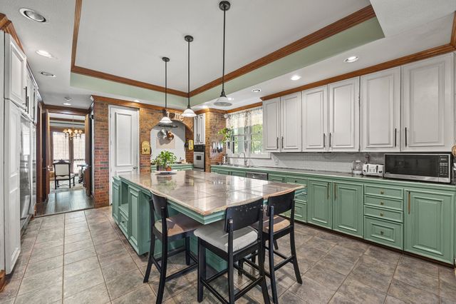 105 Long Branch Drive, Greenville, TX 75402