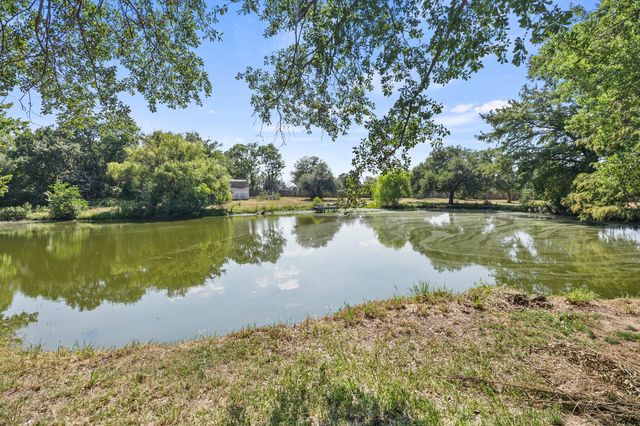 105 Long Branch Drive, Greenville, TX 75402