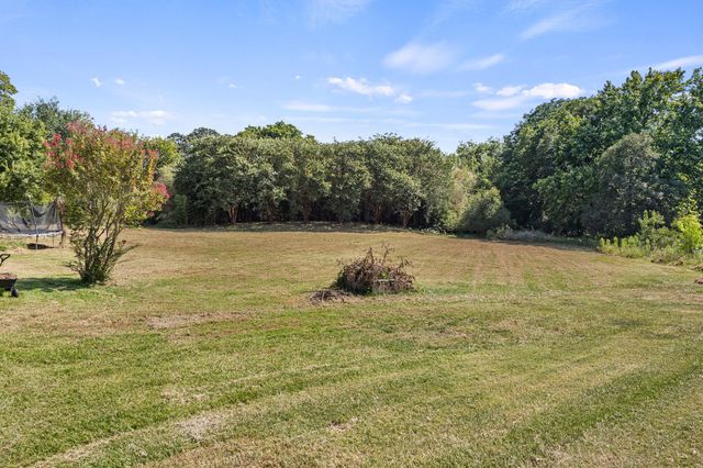 105 Long Branch Drive, Greenville, TX 75402