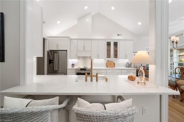 127 Wellesborough Road, Winston-salem, NC 27104