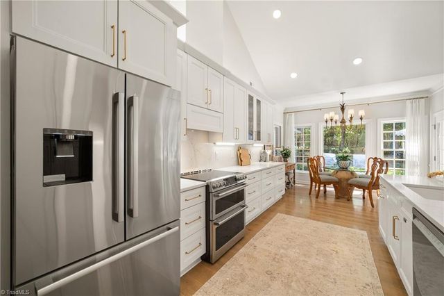 127 Wellesborough Road, Winston-salem, NC 27104